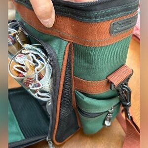 Wine Time/picnic time Backpack, new! Cutting board, knife, wine glasses, napkins